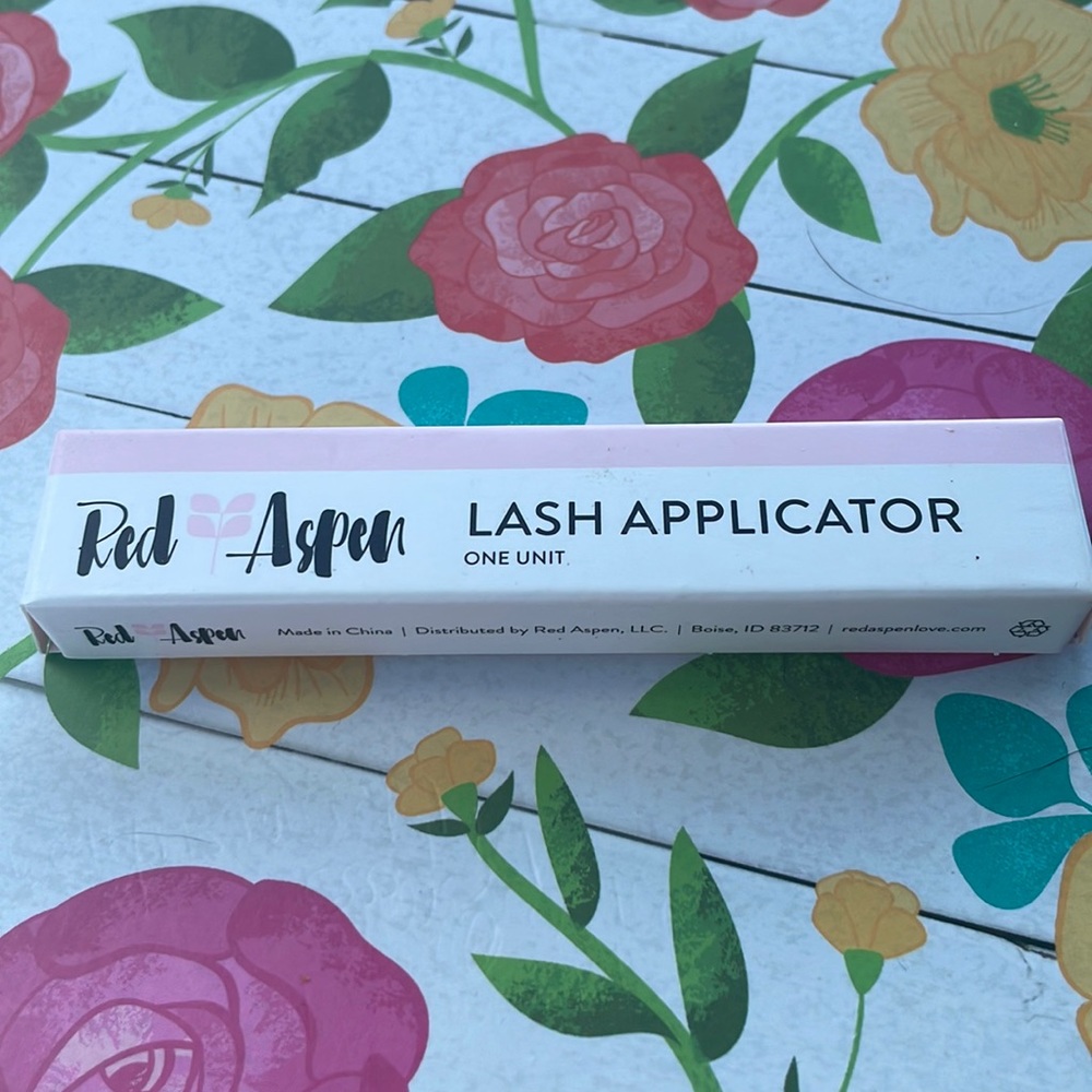 Red Aspen Lash Applicator